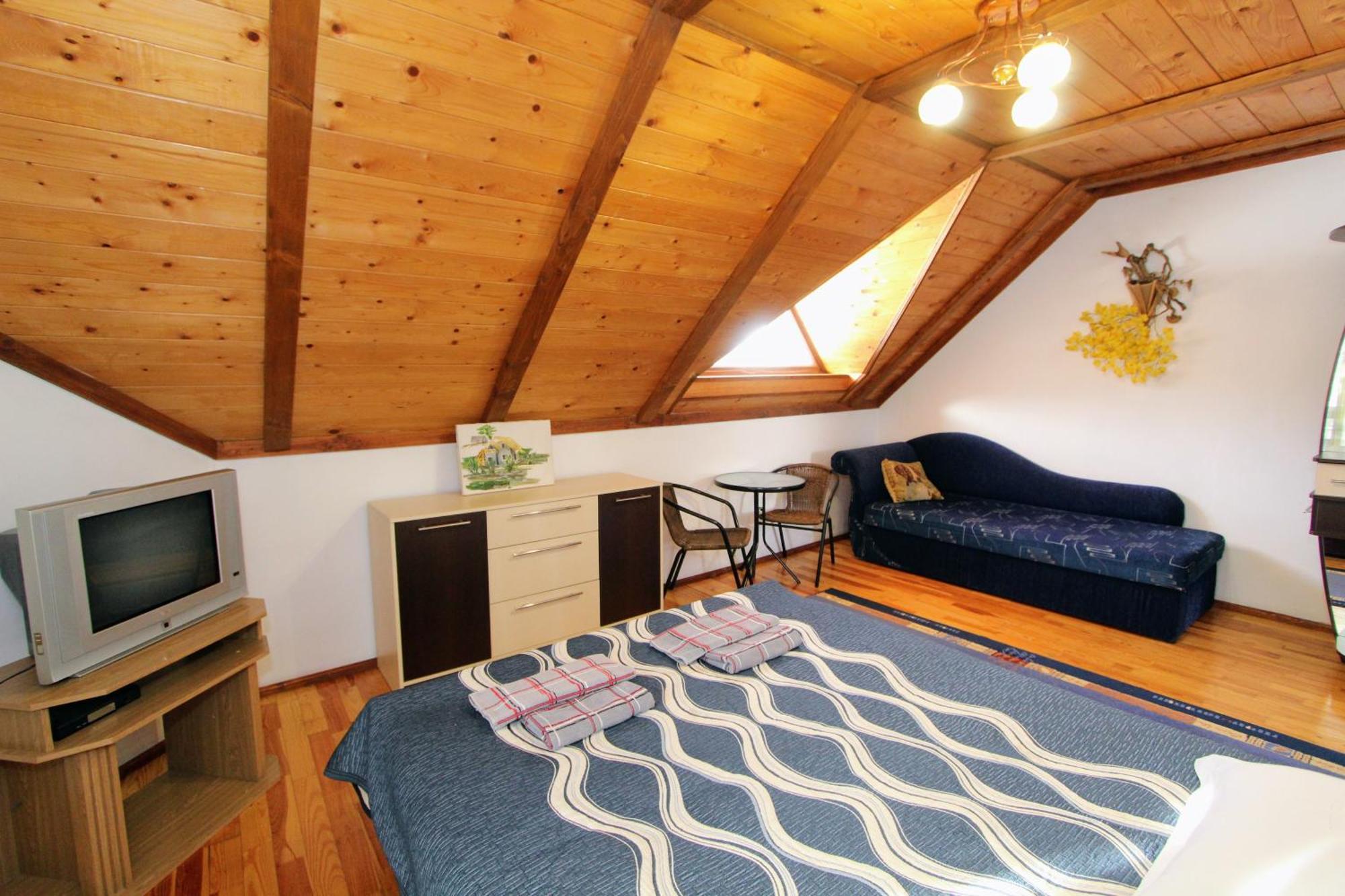 Хуторянка Villa Татарив Екстериор снимка