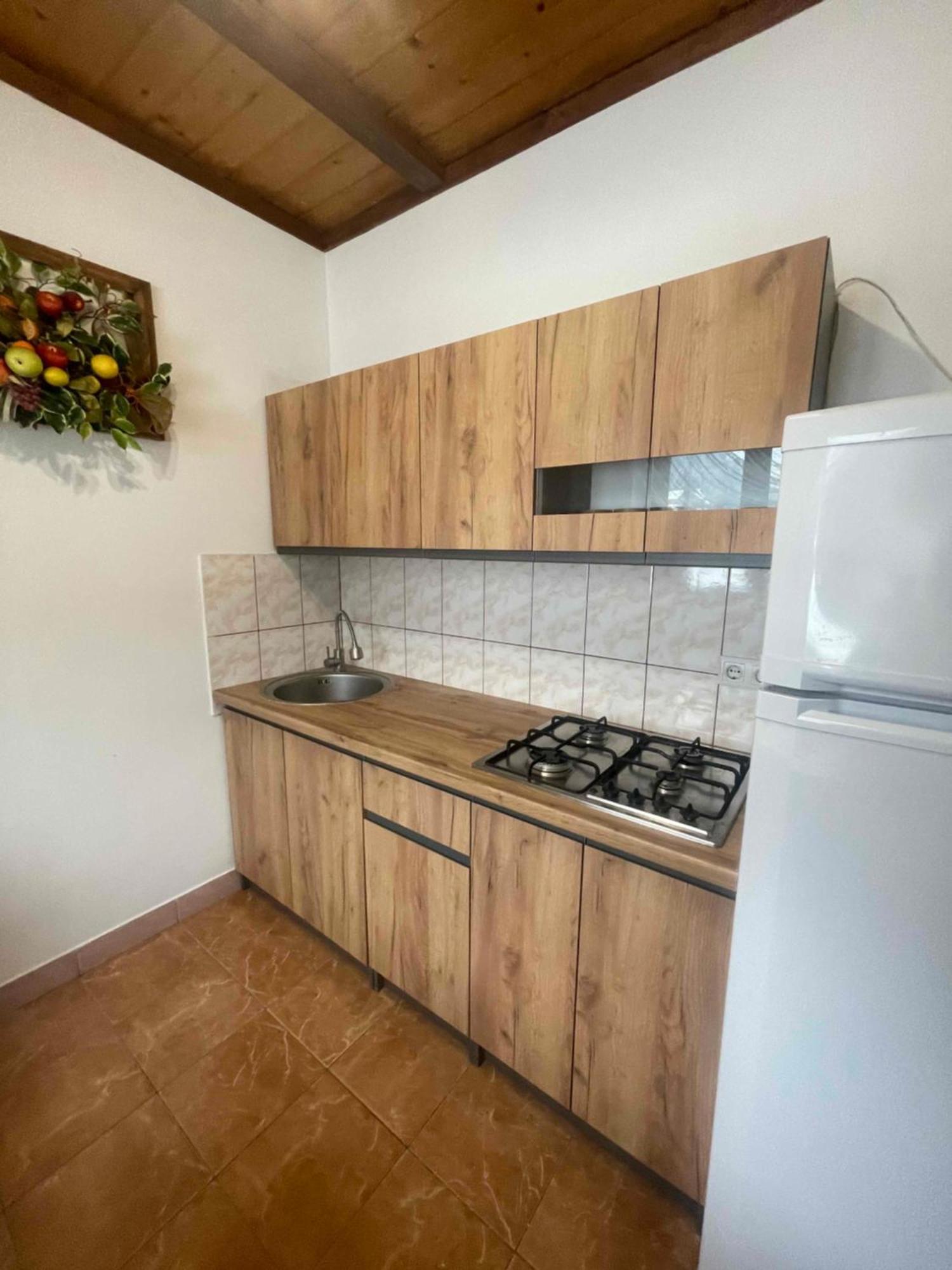Хуторянка Villa Татарив Екстериор снимка